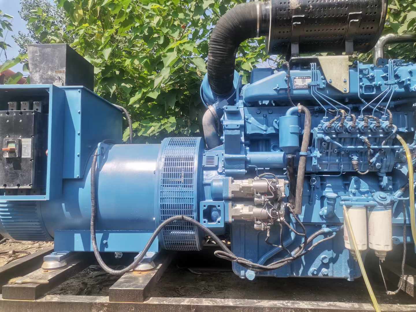 伊通详细说明降低 800kW 柴油发电机输出电流波动的方法