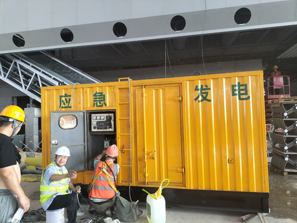伊通怎样判断空气滤清器是否需要更换？